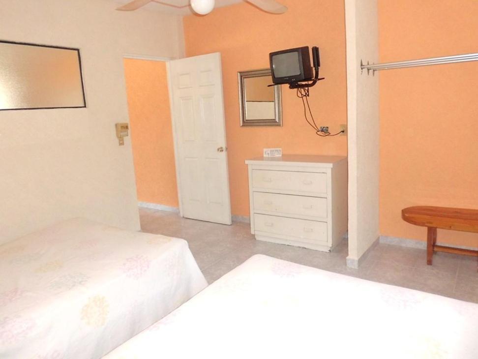 Suites Angelopolis Акапулко Екстериор снимка