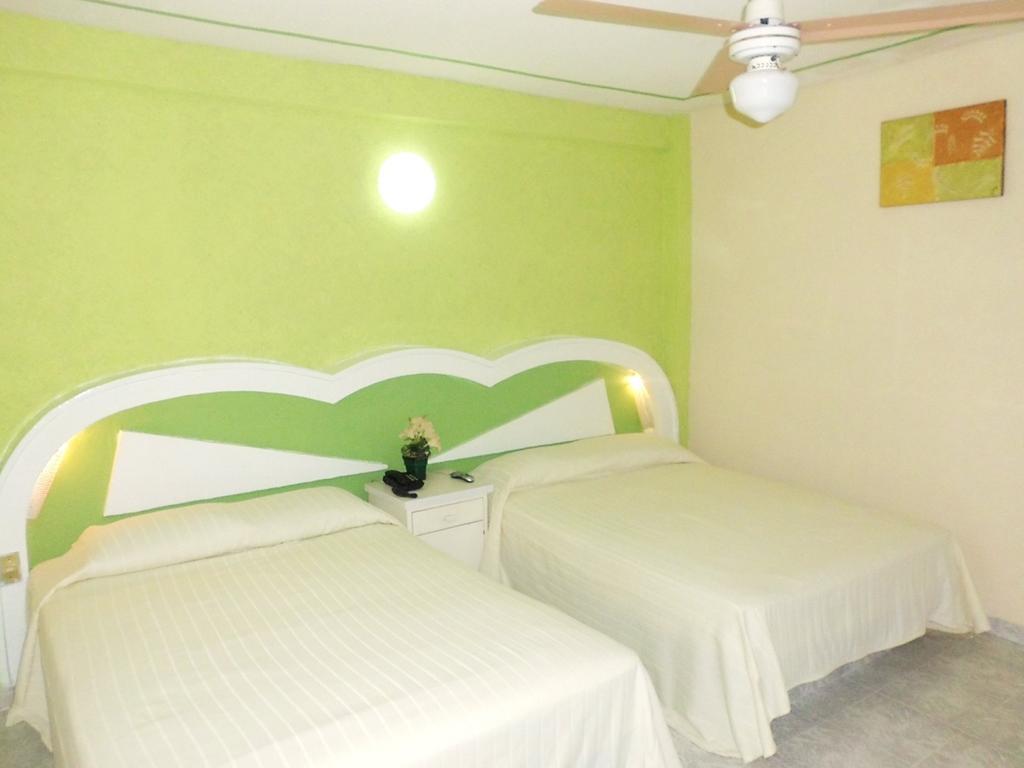 Suites Angelopolis Акапулко Екстериор снимка