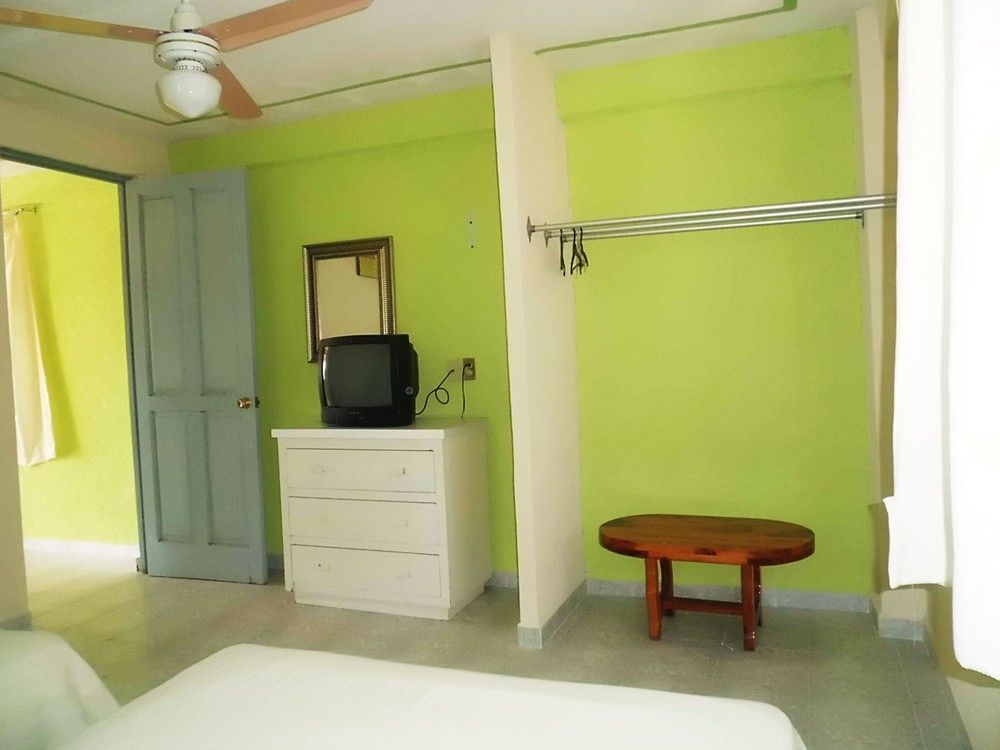 Suites Angelopolis Акапулко Екстериор снимка