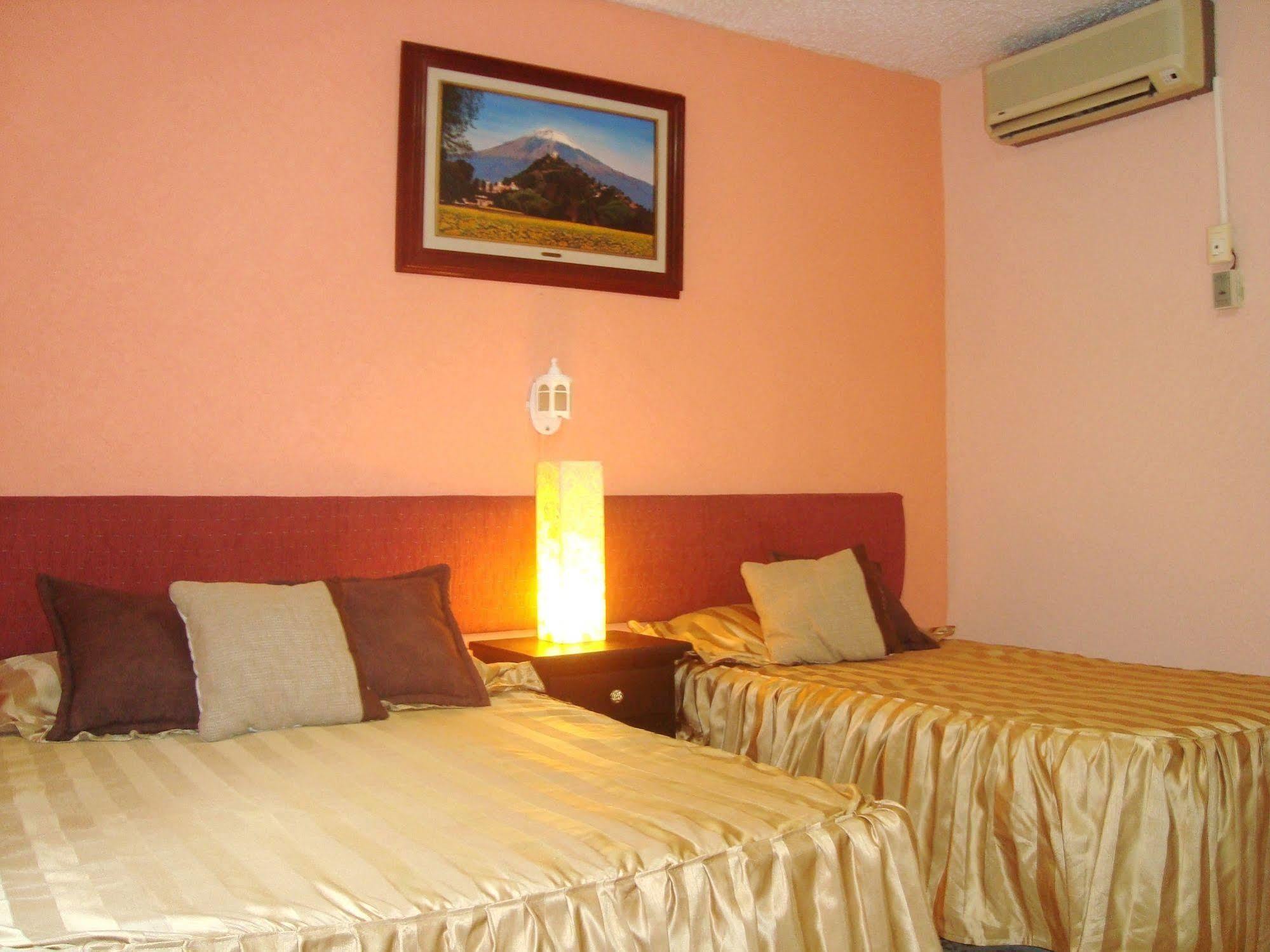 Suites Angelopolis Акапулко Екстериор снимка