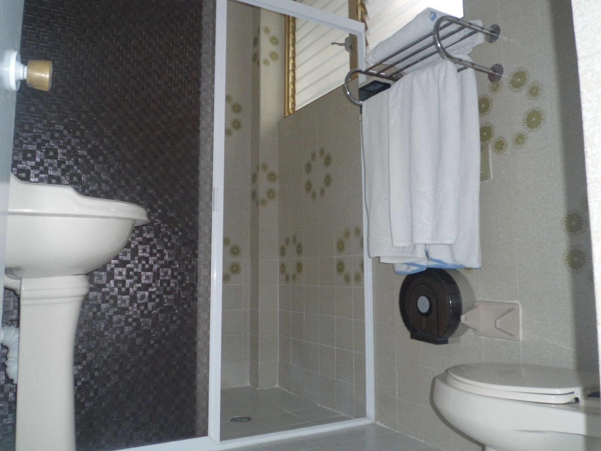 Suites Angelopolis Акапулко Екстериор снимка
